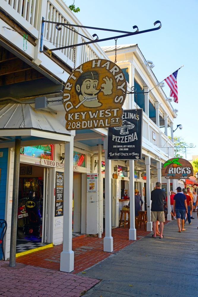 Tourists,Wander,And,Enjoy,Downtown,Key,West,Florida,Fl,Destination